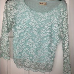 Hollister quarter length sleeve crop top
